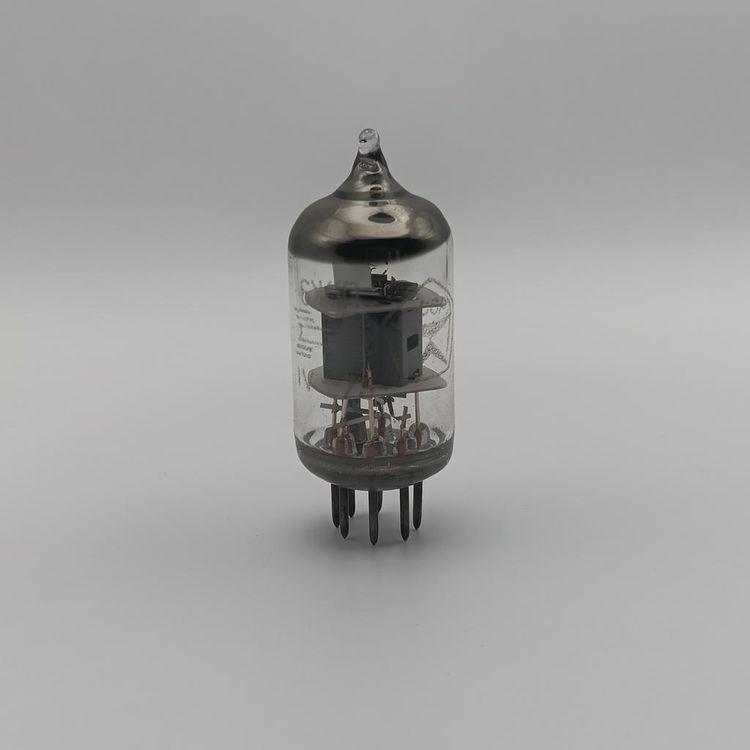 Радиолампа 6Ж1П